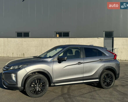 Серый Мицубиси Eclipse Cross, объемом двигателя 1.5 л и пробегом 74 тыс. км за 18200 $, фото 1 на Automoto.ua