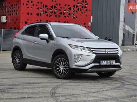 Сірий Міцубісі Eclipse Cross, об'ємом двигуна 1.5 л та пробігом 99 тис. км за 13999 $, фото 1 на Automoto.ua