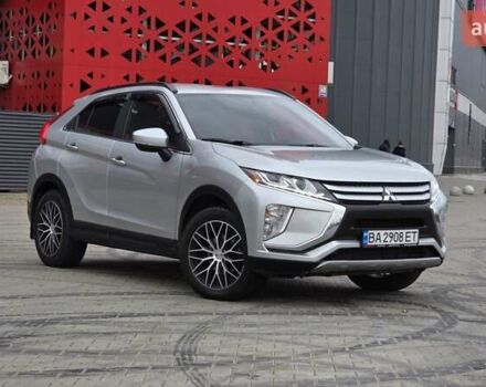 Серый Мицубиси Eclipse Cross, объемом двигателя 1.5 л и пробегом 99 тыс. км за 13999 $, фото 1 на Automoto.ua