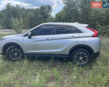 Серый Мицубиси Eclipse Cross, объемом двигателя 1.5 л и пробегом 120 тыс. км за 13800 $, фото 1 на Automoto.ua