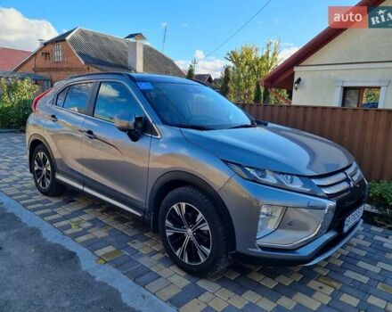 Сірий Міцубісі Eclipse Cross, об'ємом двигуна 1.5 л та пробігом 120 тис. км за 20950 $, фото 1 на Automoto.ua