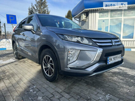 Сірий Міцубісі Eclipse Cross, об'ємом двигуна 1.5 л та пробігом 40 тис. км за 14500 $, фото 1 на Automoto.ua