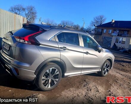 Серый Мицубиси Eclipse Cross, объемом двигателя 2 л и пробегом 27 тыс. км за 23500 $, фото 1 на Automoto.ua