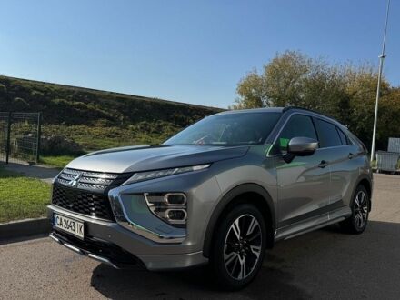 Серый Мицубиси Eclipse Cross, объемом двигателя 1.5 л и пробегом 101 тыс. км за 23300 $, фото 1 на Automoto.ua