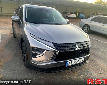 Серый Мицубиси Eclipse Cross, объемом двигателя 1.5 л и пробегом 60 тыс. км за 18999 $, фото 1 на Automoto.ua