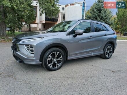 Серый Мицубиси Eclipse Cross, объемом двигателя 2 л и пробегом 79 тыс. км за 21500 $, фото 1 на Automoto.ua