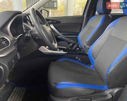 Синий Мицубиси Eclipse Cross, объемом двигателя 1.5 л и пробегом 126 тыс. км за 17200 $, фото 24 на Automoto.ua