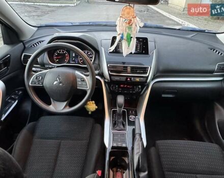 Синій Міцубісі Eclipse Cross, об'ємом двигуна 1.5 л та пробігом 59 тис. км за 17000 $, фото 11 на Automoto.ua