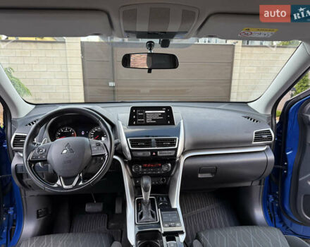 Синий Мицубиси Eclipse Cross, объемом двигателя 1.5 л и пробегом 92 тыс. км за 18700 $, фото 49 на Automoto.ua