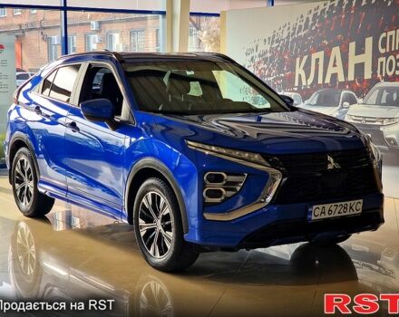 Синий Мицубиси Eclipse Cross, объемом двигателя 2 л и пробегом 67 тыс. км за 21900 $, фото 2 на Automoto.ua