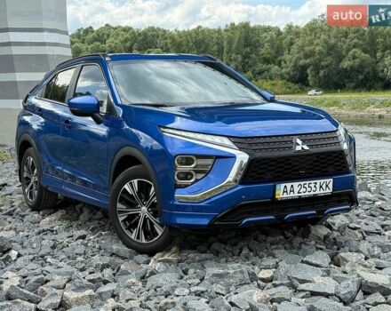 Синий Мицубиси Eclipse Cross, объемом двигателя 2 л и пробегом 87 тыс. км за 21500 $, фото 1 на Automoto.ua