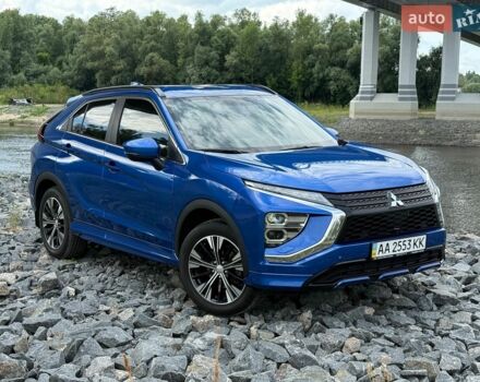 Синий Мицубиси Eclipse Cross, объемом двигателя 2 л и пробегом 87 тыс. км за 21200 $, фото 1 на Automoto.ua