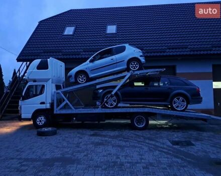 Белый Мицубиси Fuso Canter, объемом двигателя 3 л и пробегом 242 тыс. км за 37500 $, фото 9 на Automoto.ua