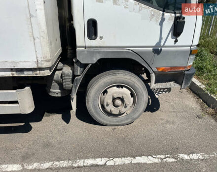 Белый Мицубиси Fuso Canter, объемом двигателя 3.9 л и пробегом 400 тыс. км за 5600 $, фото 3 на Automoto.ua