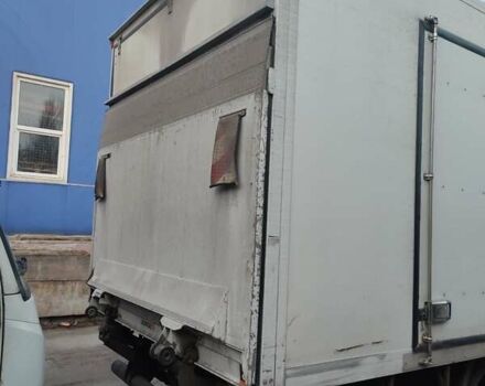 Белый Мицубиси Fuso Canter, объемом двигателя 3 л и пробегом 330 тыс. км за 10000 $, фото 4 на Automoto.ua