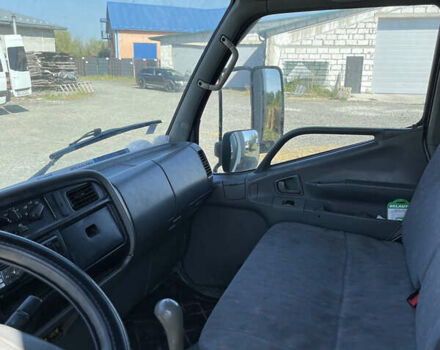 Белый Мицубиси Fuso Canter, объемом двигателя 3.91 л и пробегом 10 тыс. км за 9000 $, фото 6 на Automoto.ua