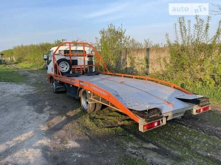 Мицубиси Fuso Canter 2003 у Змиеве на Automoto.ua Белый Мицубиси Fuso Canter, об'ємом двигуна 3 л та пробігом 400 тис. км за 11500 $, фото 1 на Automoto.ua