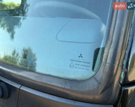 Черный Мицубиси Fuso Canter, объемом двигателя 2.98 л и пробегом 388 тыс. км за 11500 $, фото 16 на Automoto.ua