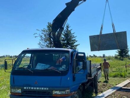 Міцубісі Fuso Canter 2001 у Тернополі на Automoto.ua Синій Міцубісі Fuso Canter, об'ємом двигуна 3.91 л та пробігом 465 тис. км за 13000 $, фото 1 на Automoto.ua