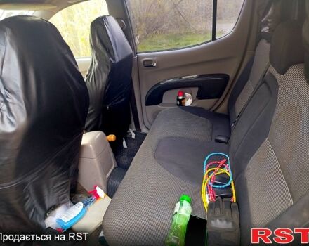 Черный Мицубиси L200, объемом двигателя 2.5 л и пробегом 285 тыс. км за 8000 $, фото 3 на Automoto.ua