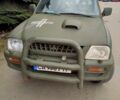Зеленый Мицубиси L200, объемом двигателя 2.5 л и пробегом 366 тыс. км за 4800 $, фото 1 на Automoto.ua