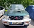 Зеленый Мицубиси L200, объемом двигателя 2.5 л и пробегом 100 тыс. км за 6750 $, фото 5 на Automoto.ua