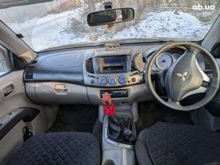 Міцубісі L200 2007 у Славянске на Automoto.ua Зелений Міцубісі L200, об'ємом двигуна 2.5 л та пробігом 177 тис. км за 5300 $, фото 1 на Automoto.ua