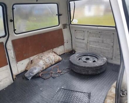 Белый Мицубиси L 300, объемом двигателя 1.6 л и пробегом 84 тыс. км за 650 $, фото 1 на Automoto.ua