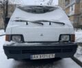 Белый Мицубиси L 300, объемом двигателя 2 л и пробегом 400 тыс. км за 1200 $, фото 1 на Automoto.ua