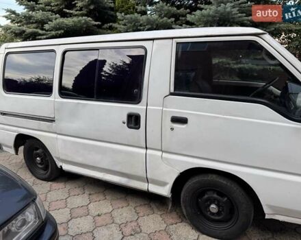 Білий Міцубісі L 300, об'ємом двигуна 2 л та пробігом 400 тис. км за 1600 $, фото 3 на Automoto.ua