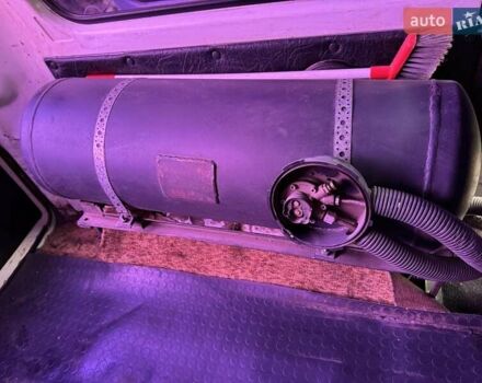 Білий Міцубісі L 300, об'ємом двигуна 2 л та пробігом 400 тис. км за 1600 $, фото 7 на Automoto.ua