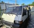 Белый Мицубиси L 300, объемом двигателя 2 л и пробегом 500 тыс. км за 1200 $, фото 1 на Automoto.ua