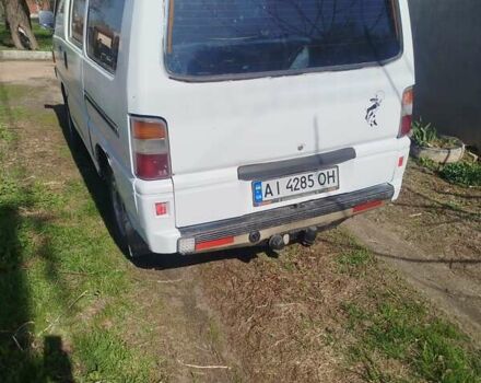 Белый Мицубиси L 300, объемом двигателя 2 л и пробегом 260 тыс. км за 2200 $, фото 3 на Automoto.ua
