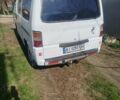 Белый Мицубиси L 300, объемом двигателя 2 л и пробегом 260 тыс. км за 2200 $, фото 3 на Automoto.ua