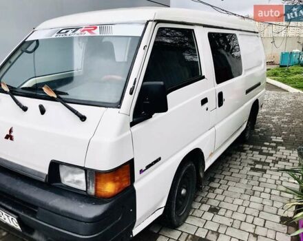 Білий Міцубісі L 300, об'ємом двигуна 2.48 л та пробігом 426 тис. км за 3000 $, фото 1 на Automoto.ua