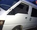 Белый Мицубиси L 300, объемом двигателя 2.5 л и пробегом 300 тыс. км за 2000 $, фото 1 на Automoto.ua