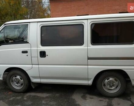 Белый Мицубиси L 300, объемом двигателя 2.5 л и пробегом 365 тыс. км за 3000 $, фото 16 на Automoto.ua