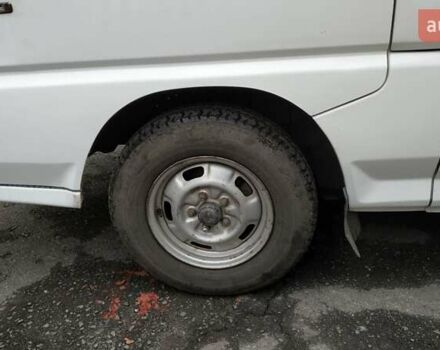 Белый Мицубиси L 300, объемом двигателя 2.5 л и пробегом 365 тыс. км за 3000 $, фото 14 на Automoto.ua