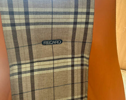 Бежевый Мицубиси L 300, объемом двигателя 2.5 л и пробегом 415 тыс. км за 4200 $, фото 9 на Automoto.ua