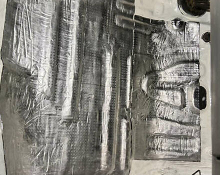 Бежевый Мицубиси L 300, объемом двигателя 2.5 л и пробегом 415 тыс. км за 4200 $, фото 16 на Automoto.ua