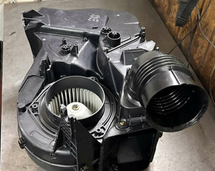 Бежевый Мицубиси L 300, объемом двигателя 2.5 л и пробегом 415 тыс. км за 4200 $, фото 20 на Automoto.ua