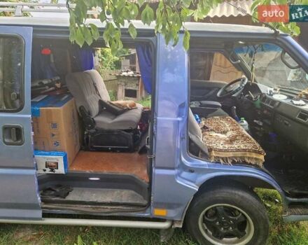 Синий Мицубиси L 300, объемом двигателя 2 л и пробегом 580 тыс. км за 2200 $, фото 5 на Automoto.ua