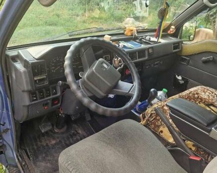 Синій Міцубісі L 300, об'ємом двигуна 2 л та пробігом 580 тис. км за 2500 $, фото 4 на Automoto.ua