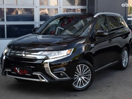 Міцубісі Outlander PHEV 2020 у Одесі на Automoto.ua Чорний Міцубісі Outlander PHEV, об'ємом двигуна 0 л та пробігом 3 тис. км за 30900 $, фото 1 на Automoto.ua