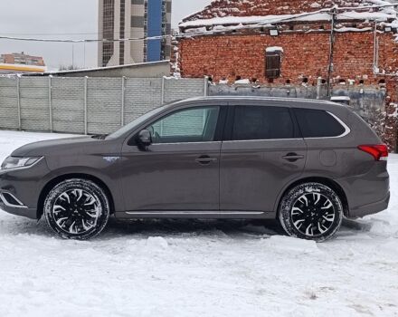 Коричневий Міцубісі Outlander PHEV, об'ємом двигуна 2 л та пробігом 105 тис. км за 22990 $, фото 3 на Automoto.ua