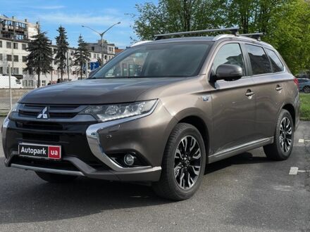 Коричневый Мицубиси Outlander PHEV, объемом двигателя 2 л и пробегом 182 тыс. км за 19290 $, фото 1 на Automoto.ua