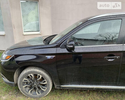 Міцубісі Outlander PHEV, об'ємом двигуна 0 л та пробігом 106 тис. км за 26000 $, фото 5 на Automoto.ua