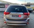 Серый Мицубиси Outlander PHEV, объемом двигателя 2 л и пробегом 176 тыс. км за 21990 $, фото 3 на Automoto.ua