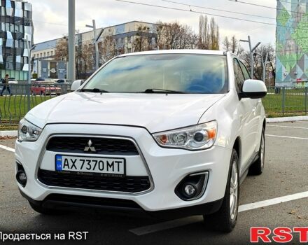 Білий Міцубісі Outlander Sport, об'ємом двигуна 2 л та пробігом 240 тис. км за 8799 $, фото 7 на Automoto.ua