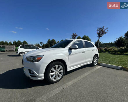 Білий Міцубісі Outlander Sport, об'ємом двигуна 2 л та пробігом 258 тис. км за 10500 $, фото 3 на Automoto.ua